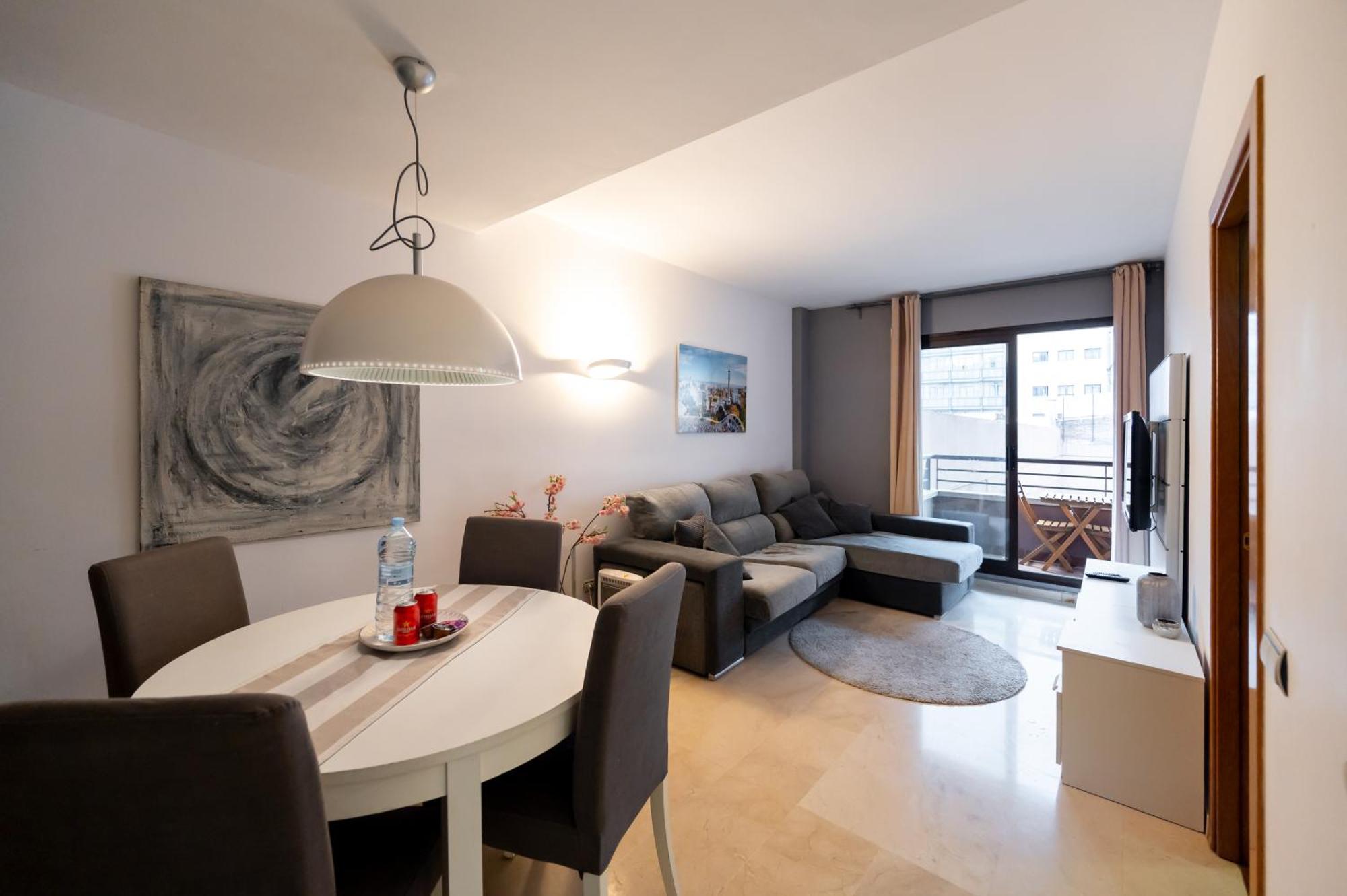 Апартаменты Comfy Downtown + Private Terrace Барселона Экстерьер фото