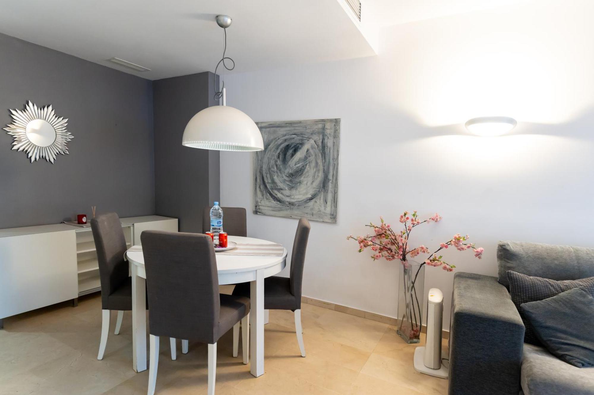 Апартаменты Comfy Downtown + Private Terrace Барселона Экстерьер фото