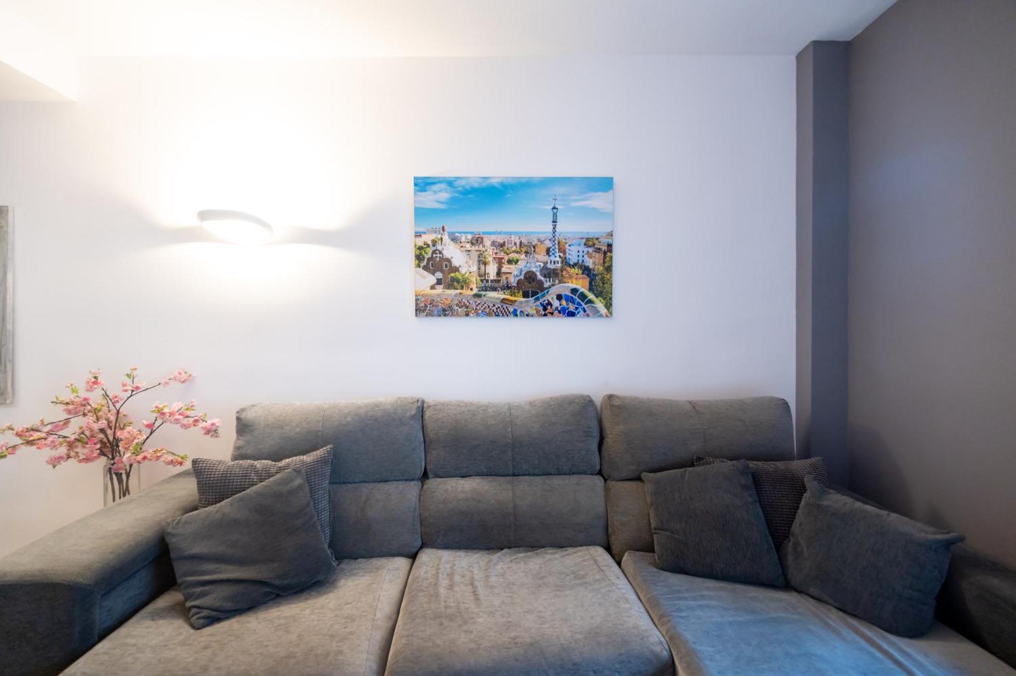 Апартаменты Comfy Downtown + Private Terrace Барселона Экстерьер фото