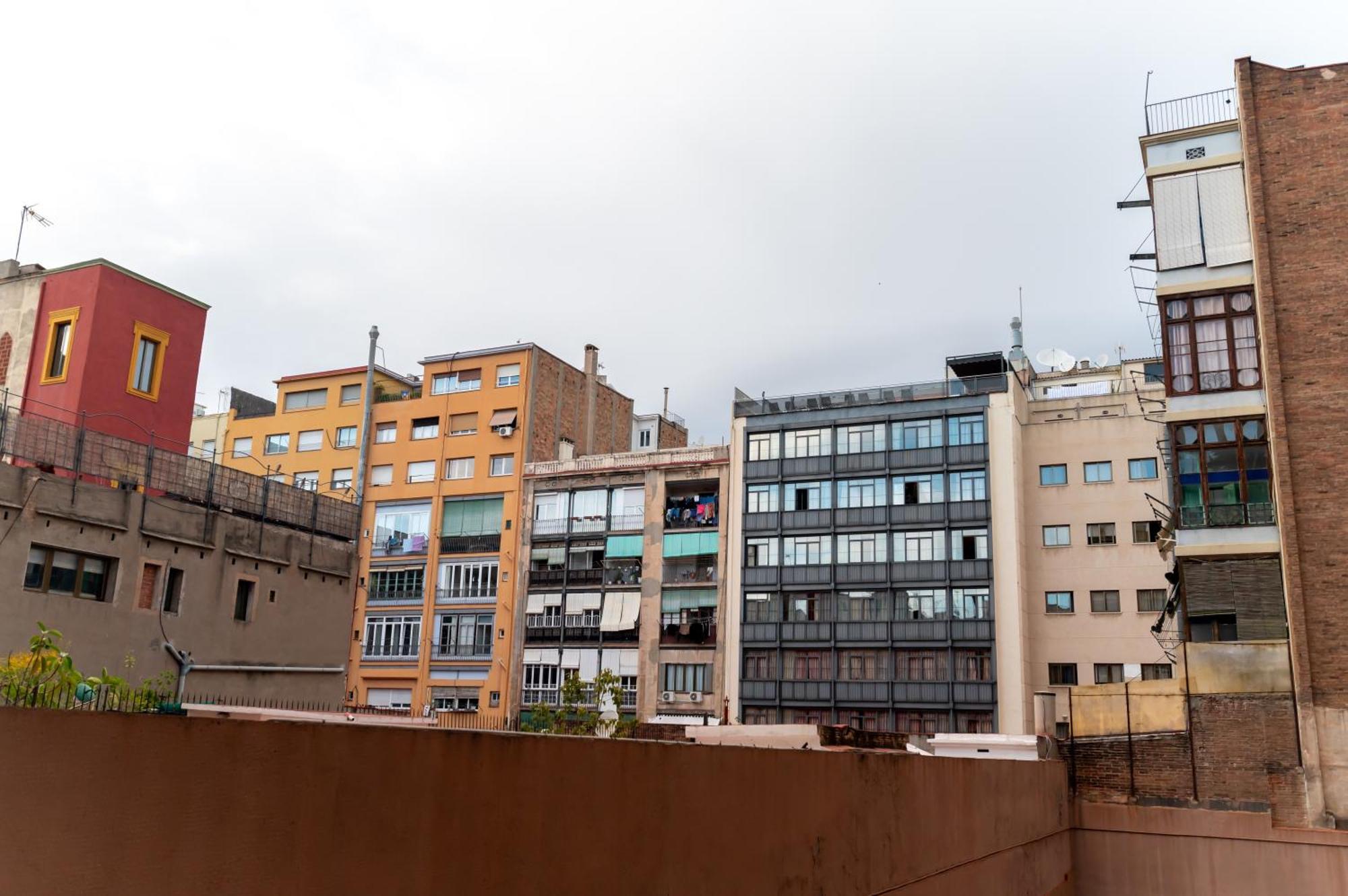 Апартаменты Comfy Downtown + Private Terrace Барселона Экстерьер фото