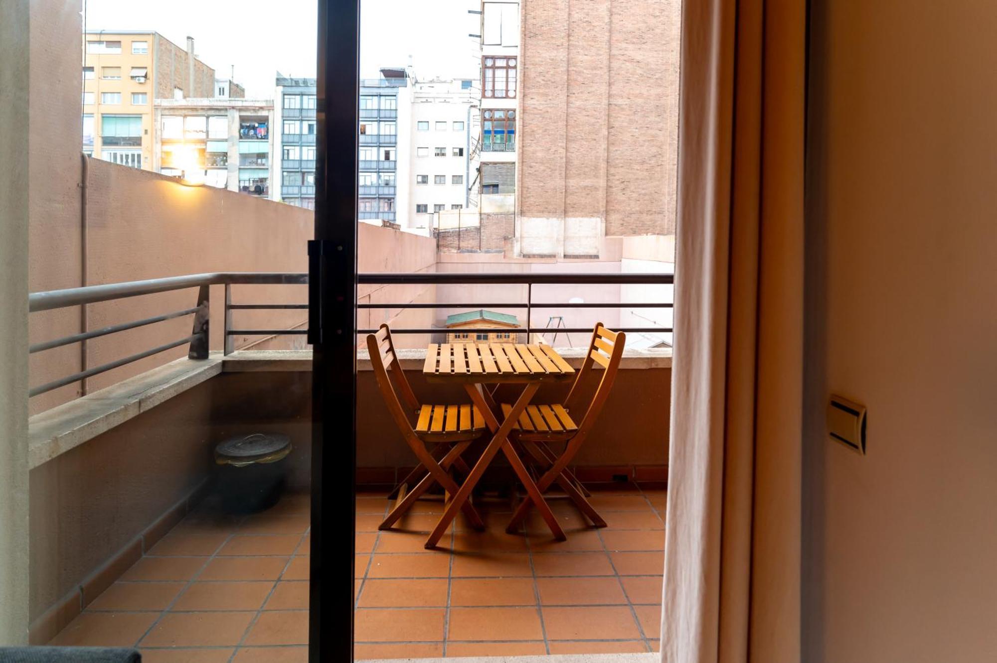 Апартаменты Comfy Downtown + Private Terrace Барселона Экстерьер фото